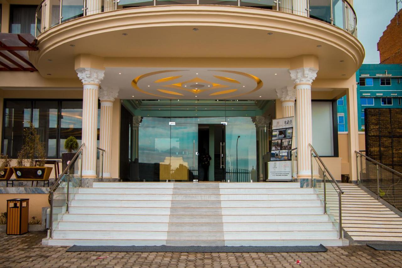 Hotel Horizon เอนเทบเบ้ ภายนอก รูปภาพ
