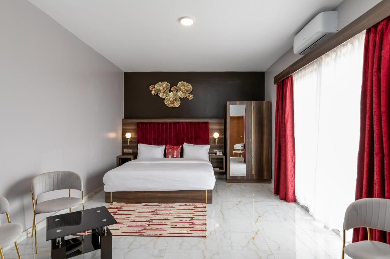 Hotel Horizon เอนเทบเบ้ ภายนอก รูปภาพ