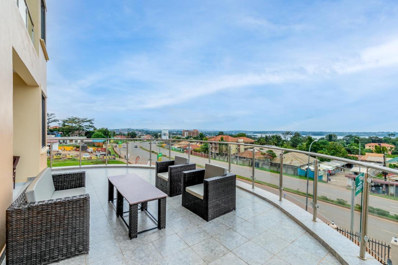 Hotel Horizon เอนเทบเบ้ ภายนอก รูปภาพ