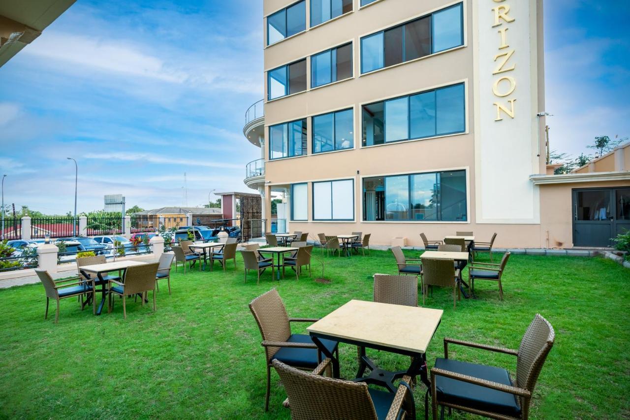 Hotel Horizon เอนเทบเบ้ ภายนอก รูปภาพ